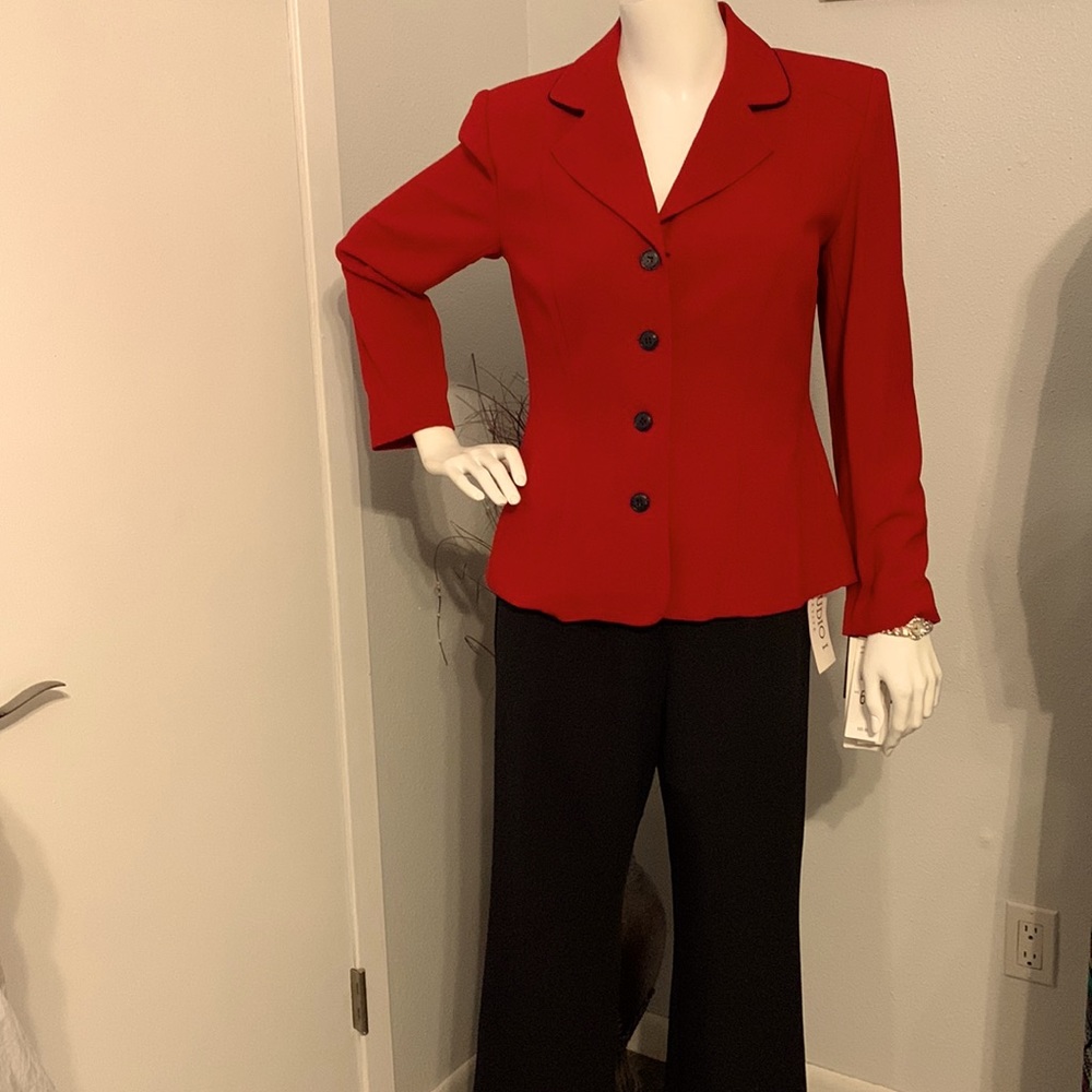 Studio l petite size 6p nice set pants and blazer